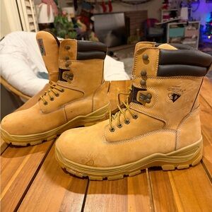 Survivor Men's Tan Leather Boots